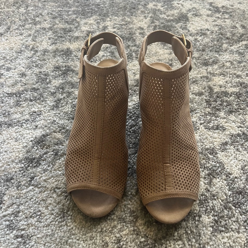 Unisa tan suede heeled sandals